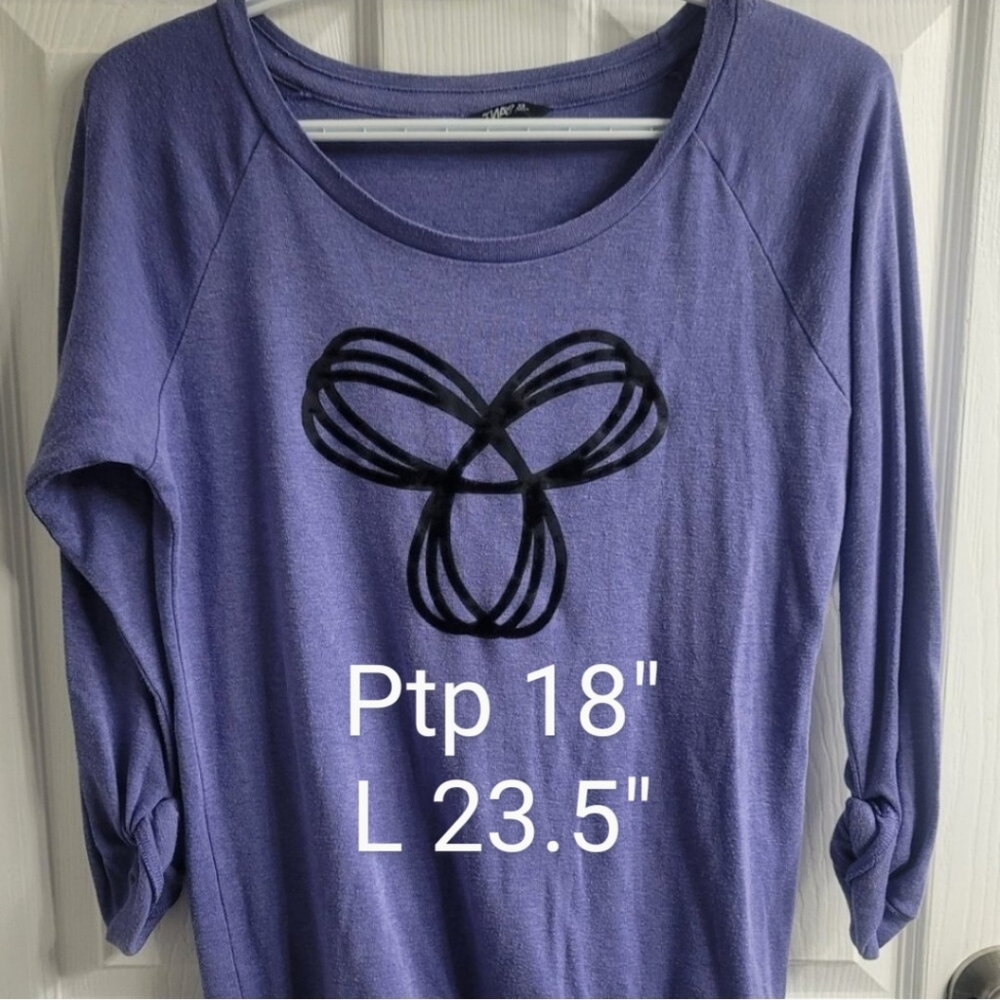 #172 FREE W PURCHASE TNA Purple Shirt sz XS